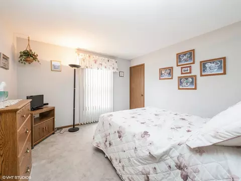 529 Adare Rd, Bartlett, IL 60103 photo 14
