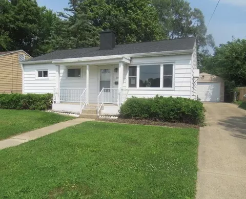 1018 W Langdon St, Freeport, IL 61032