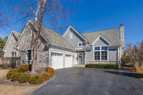45 S Asbury Ct, Lake Forest, IL 60045