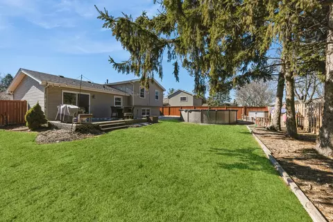 Exterior - 3706 W Cornell Ct, Mchenry, IL 60050 photo 2 of 2