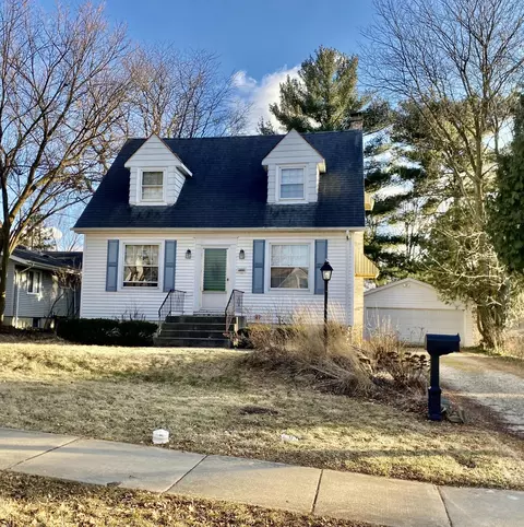 105 2nd St, Downers Grove, IL 60515