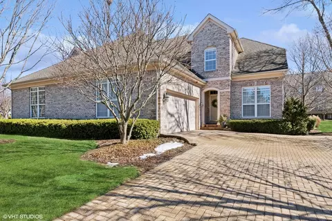 602 Stone Canyon Cir, Inverness, IL 60010