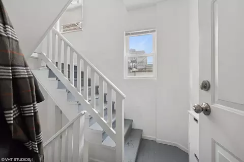 Entry Way - 1721 N Artesian Ave, Chicago, IL 60647 photo 1 of 3