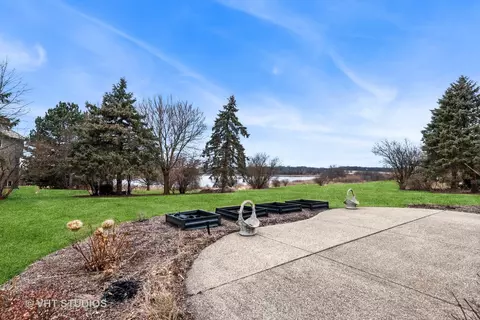 1460 Eagle Ridge Dr, Antioch, IL 60002 photo 38