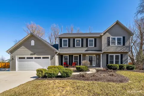 1008 Hollingswood Ct, Naperville, IL 60564