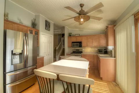 79 Brook Ln, Lindenhurst, IL 60046 photo 13