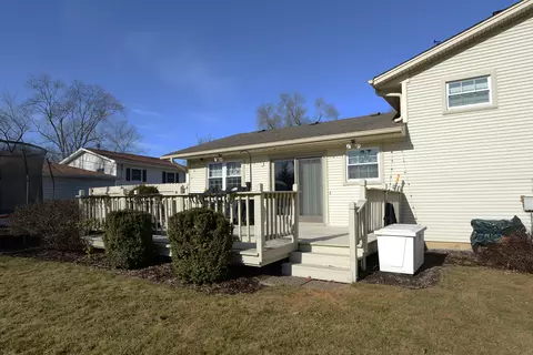 79 Brook Ln, Lindenhurst, IL 60046 photo 34