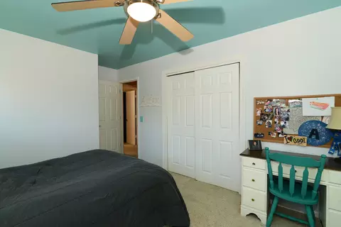 79 Brook Ln, Lindenhurst, IL 60046 photo 23