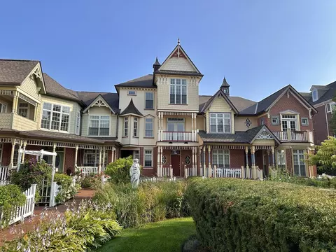 4133 Royal Mews Cir, Naperville, IL 60564