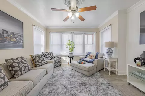 Living - Undisclosed, Chicago, IL 60629 photo 1 of 4