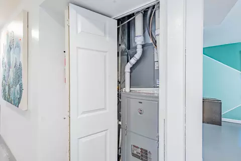 Entry Way - Undisclosed, Chicago, IL 60629 photo 1 of 1