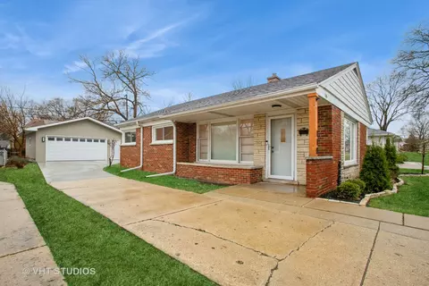 118 S Fremont St, Palatine, IL 60067