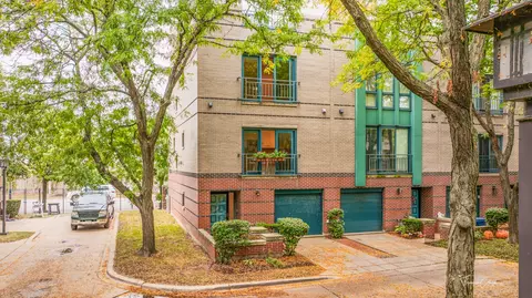 1409 S Clark St, Chicago, IL 60605