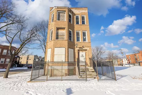 3324 W Ohio St, Chicago, IL 60624