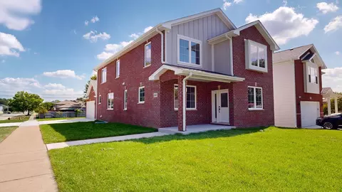 1047 N Harvard Ave, Villa Park, IL 60181