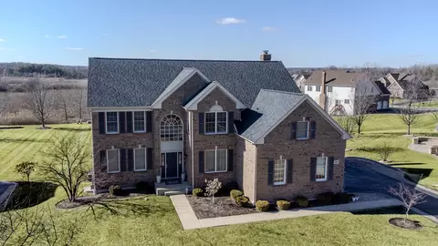 20 Olympic Dr, South Barrington, IL 60010