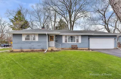 623 S Gladstone Ave, Aurora, IL 60506