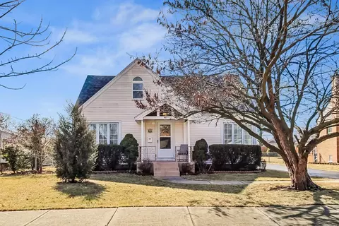 65 E Medill Ave, Northlake, IL 60164