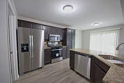 377 Persimmon Ct, Bartlett, IL 60103 photo 7