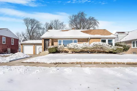8110 46th St, Lyons, IL 60534 photo 2