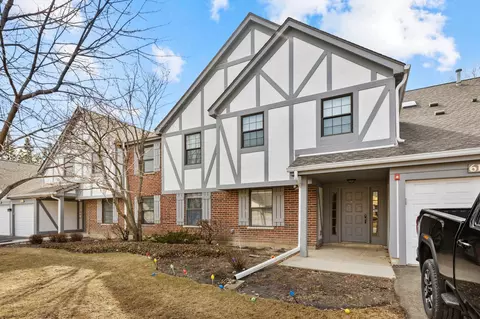 612 Catherine Ct #612, Wood Dale, IL 60191