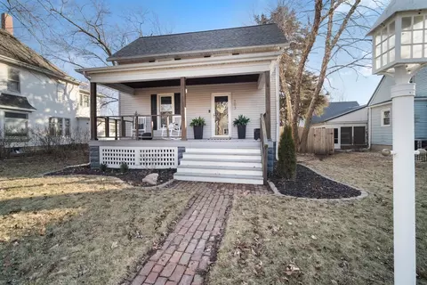 103 E 6th St, Gridley, IL 61744