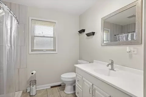 Bath - 2450 184th St, Lansing, IL 60438 photo 1 of 2