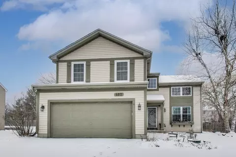 482 Country Pl, Lindenhurst, IL 60046