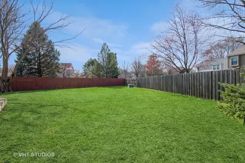 Exterior - 3127 Eugene Ln, Aurora, IL 60504 photo 3 of 4
