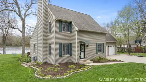 54 Kingmoor Ln, Yorkville, IL 60560