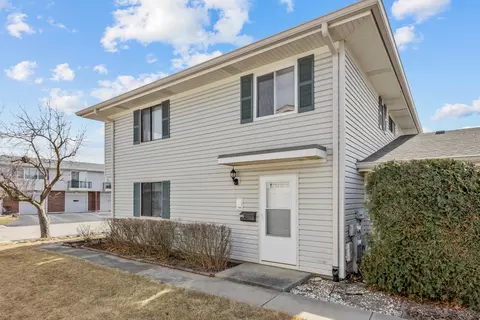 134 Barcliffe Ln #134, Schaumburg, IL 60194