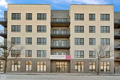 2127 W Madison St #206, Chicago, IL 60612