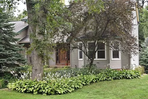 43 W752 Nottingham Dr, Elburn, IL 60119
