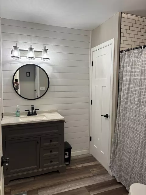 Bath - 6967 Venado Dr, Delavan, IL 61734 photo 1 of 1