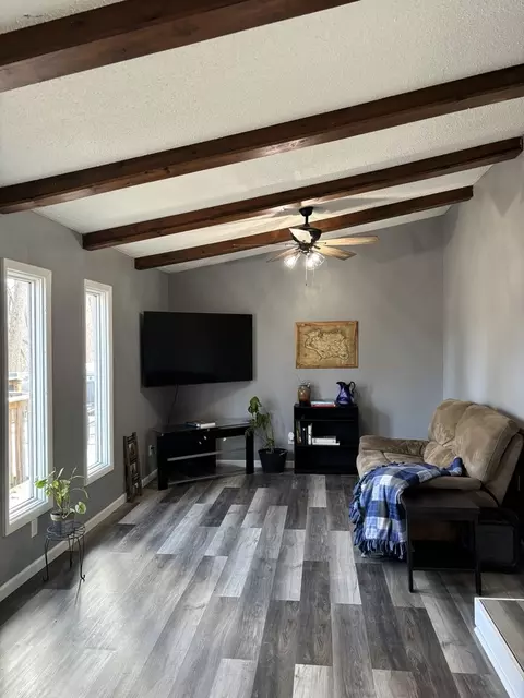 Living - 6967 Venado Dr, Delavan, IL 61734 photo 2 of 3