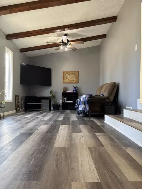 Living - 6967 Venado Dr, Delavan, IL 61734 photo 3 of 3