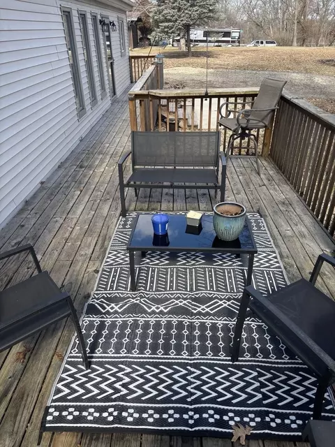Exterior - 6967 Venado Dr, Delavan, IL 61734 photo 2 of 5
