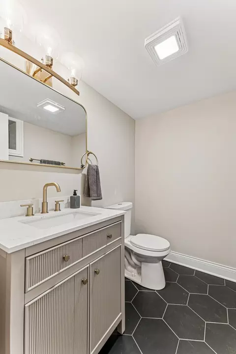 Bath - 632 E 100th Pl, Chicago, IL 60628 photo 3 of 3