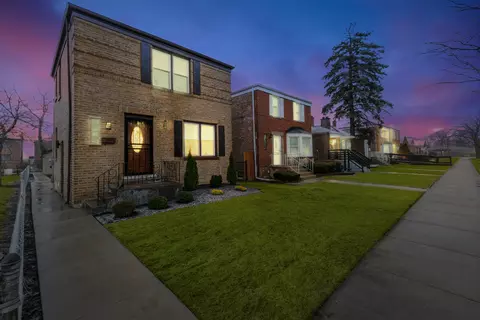 Exterior - 632 E 100th Pl, Chicago, IL 60628 photo 4 of 4