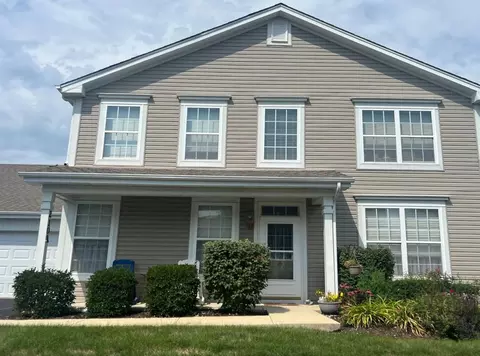 210 Brompton Ln #A, Sugar Grove, IL 60554