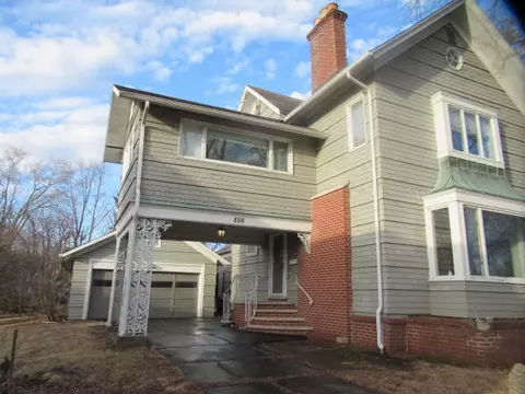 856 E Washington St, Hoopeston, IL 60942 photo 3