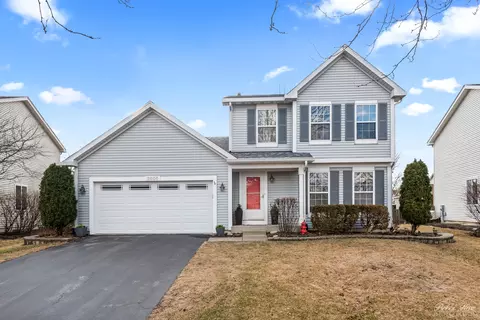 2805 Yosemite Dr, Aurora, IL 60503