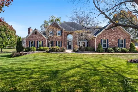 5 N251 Grey Barn Rd, Saint Charles, IL 60175