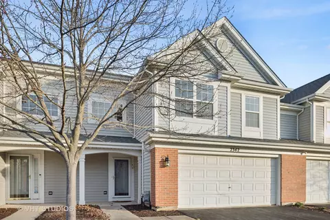 2342 Foxmoor Ln, Aurora, IL 60502