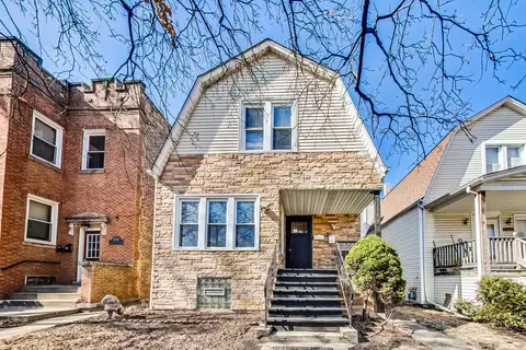 5216 N Ludlam Ave, Chicago, IL 60630
