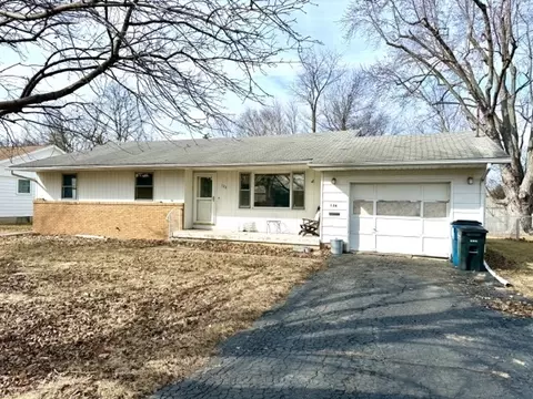 126 N Maple St, Princeton, IL 61356