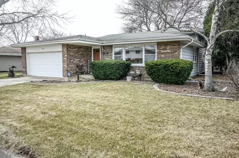 926 E Balsam Ln, Bartlett, IL 60103 photo 2