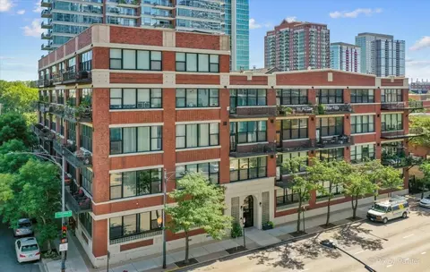 1601 S Indiana Ave #102-103, Chicago, IL 60616
