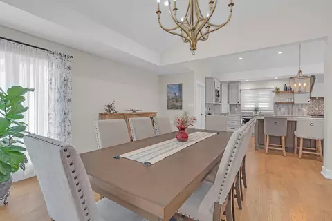 Dining - 1618 E Cedar Ln, Mount Prospect, IL 60056 photo 1 of 1