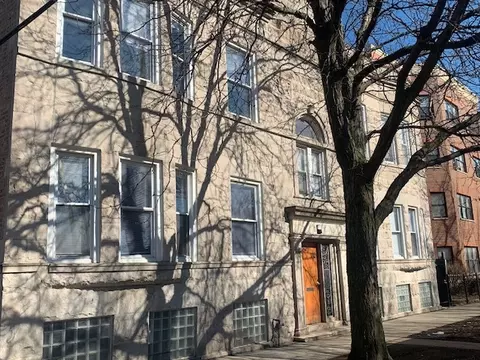 3810 W Arthington St, Chicago, IL 60624